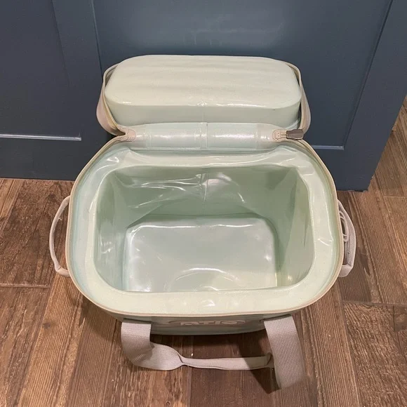 Rtic soft side cooler